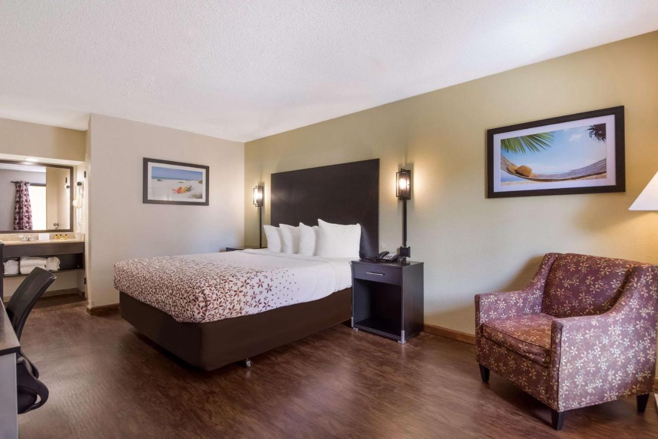 Surestay Hotel By Best Western St Pete Clearwater Airport Экстерьер фото